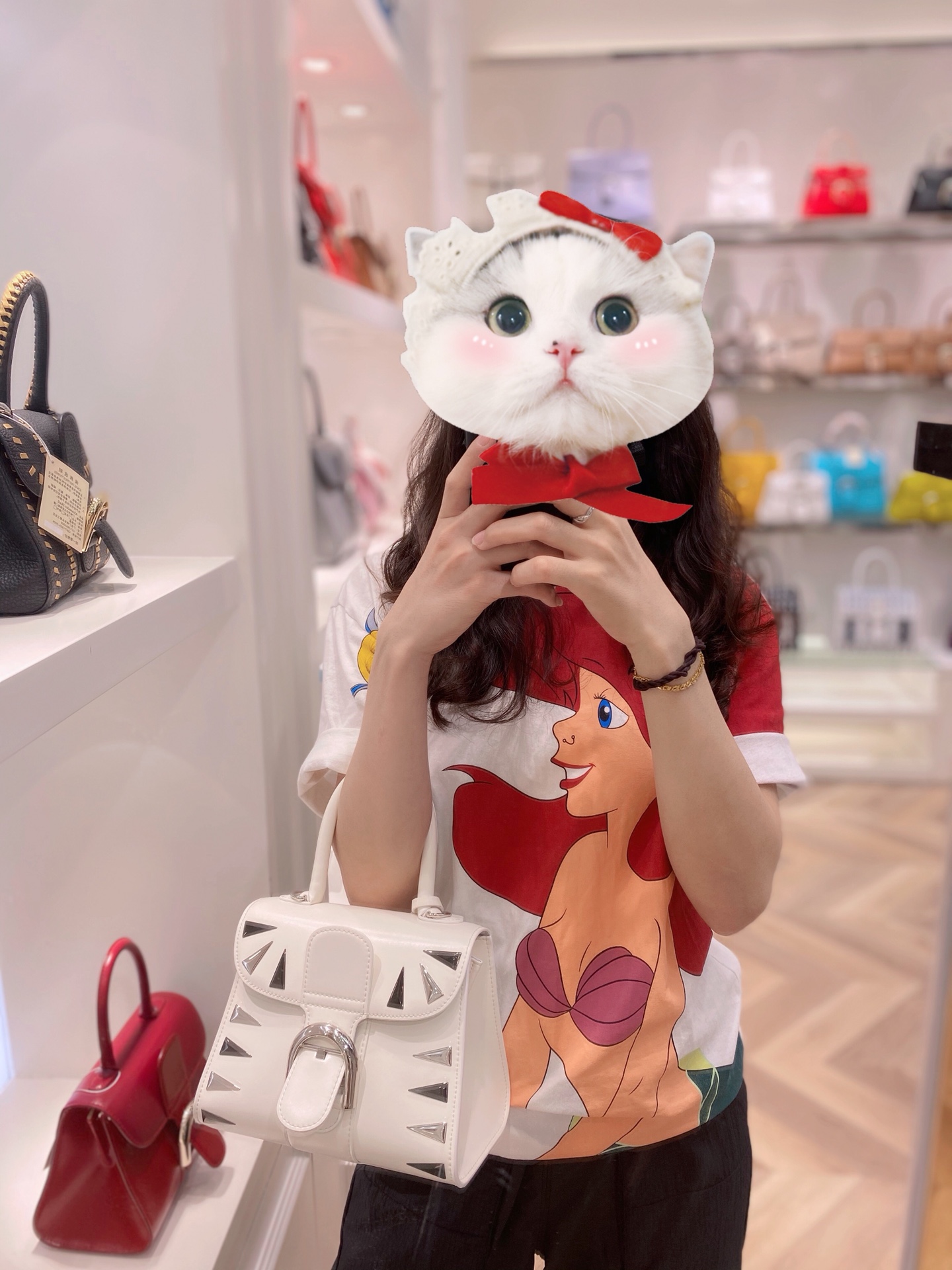 델보 브리앙 파이어워크 박스백